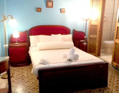Hostal Colonial Zanja 381