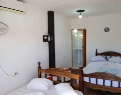 Dos Gardenias Room 2