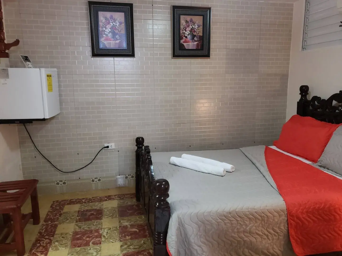 Centro Habana, La Habana 10200, Cuba. Es un lugar perfecto para parejas (con hijos y sin hijos), turistas de negocios, viajeros de corazón. Reservas online, Habitación Familiar.