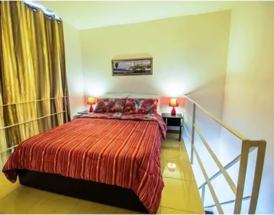 Habana Suites 29,  Habit, 1