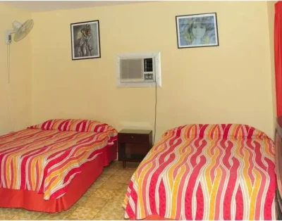 Hostal Lourdes Leo, (Dormitorio 1)