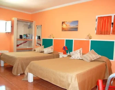 Casa Daisy y Piloto, (Habit, 1)
