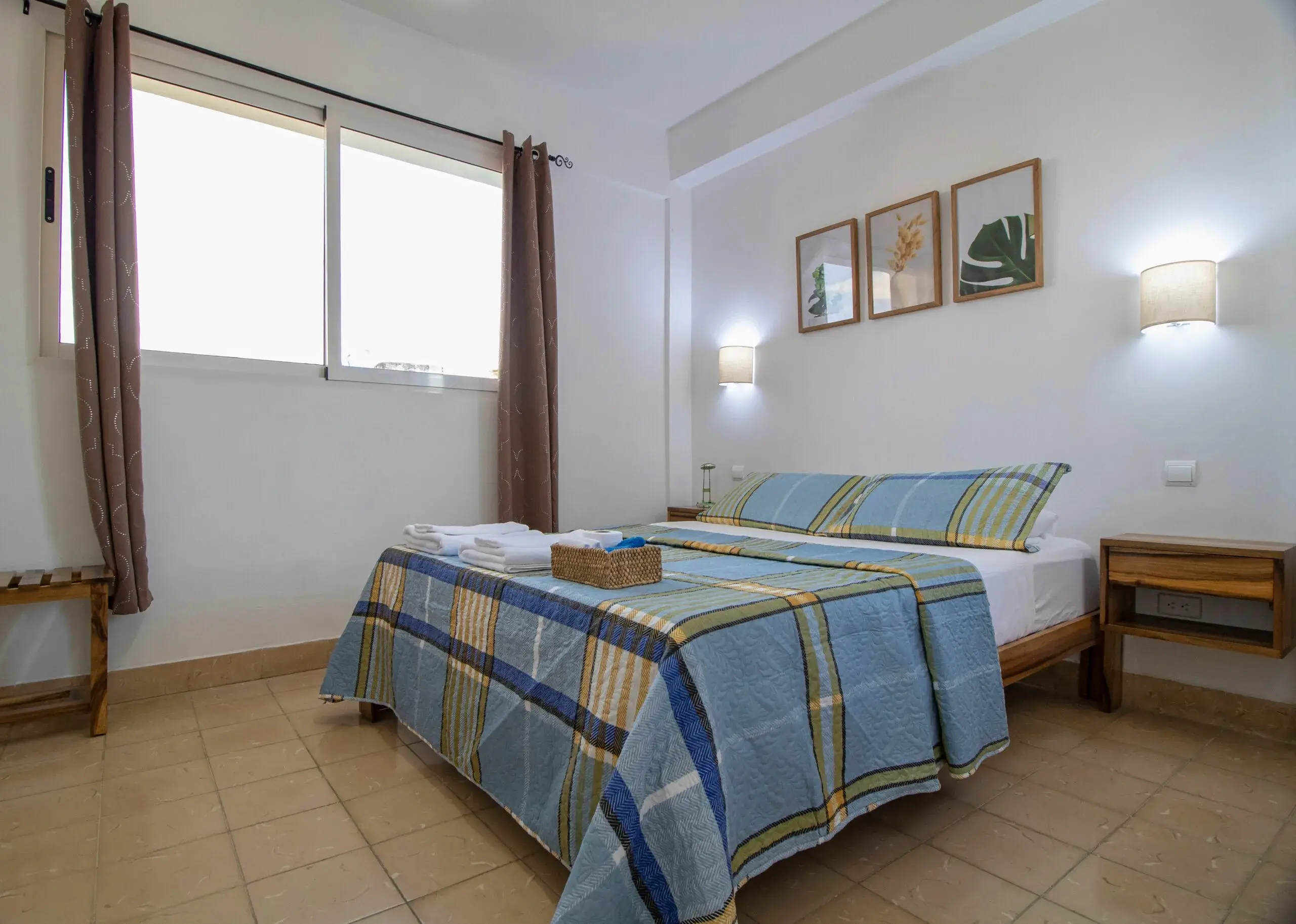 Apto 61, entre Villegas y Aguacate Habana Vieja. Muy cerca del Capitolio, del Parque Central, de la Plaza Vieja y de la Plaza de la Catedral.. Reservas online, Habana Sweet Home Room 2.
