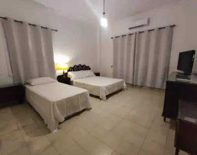 Al doblar de los Presidentes, Room 1