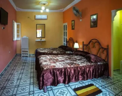 Hostal D’lena, Room 1
