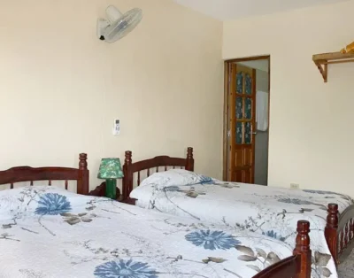 Hostal La Playita, (Room 1)