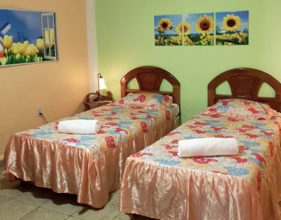 Casa Yoyi, Doble